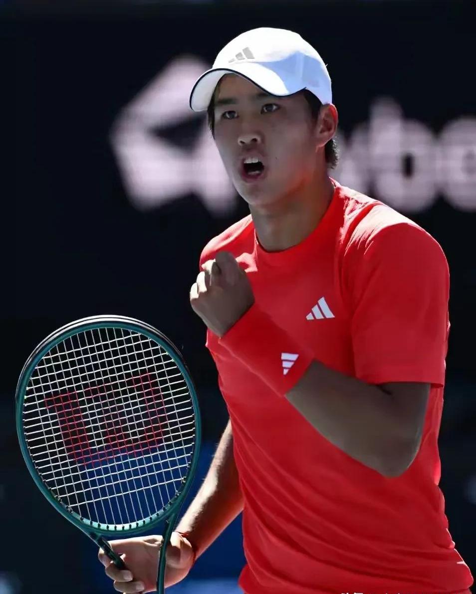 HKA力克KT，Tarzan团战一打五顶尖较量2025世界赛，留下经典瞬间